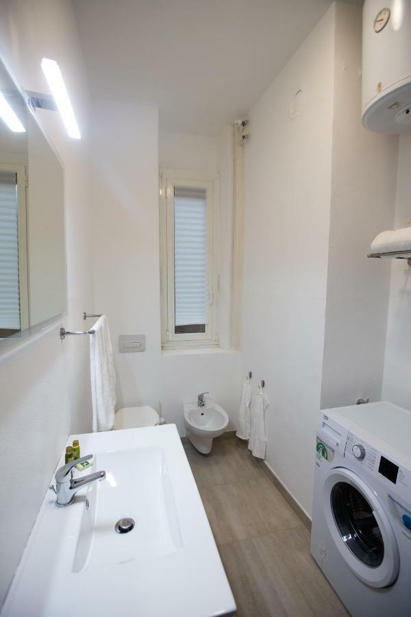 Apartment Via Treviso 6 Мілан Екстер'єр фото